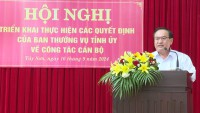 Triển khai thực hiện các quyết định về công tác cán bộ